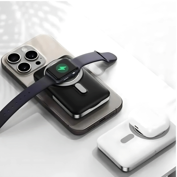 WiWU Elite 15W 10000mAh MagSafe Power Bank with Kickstand